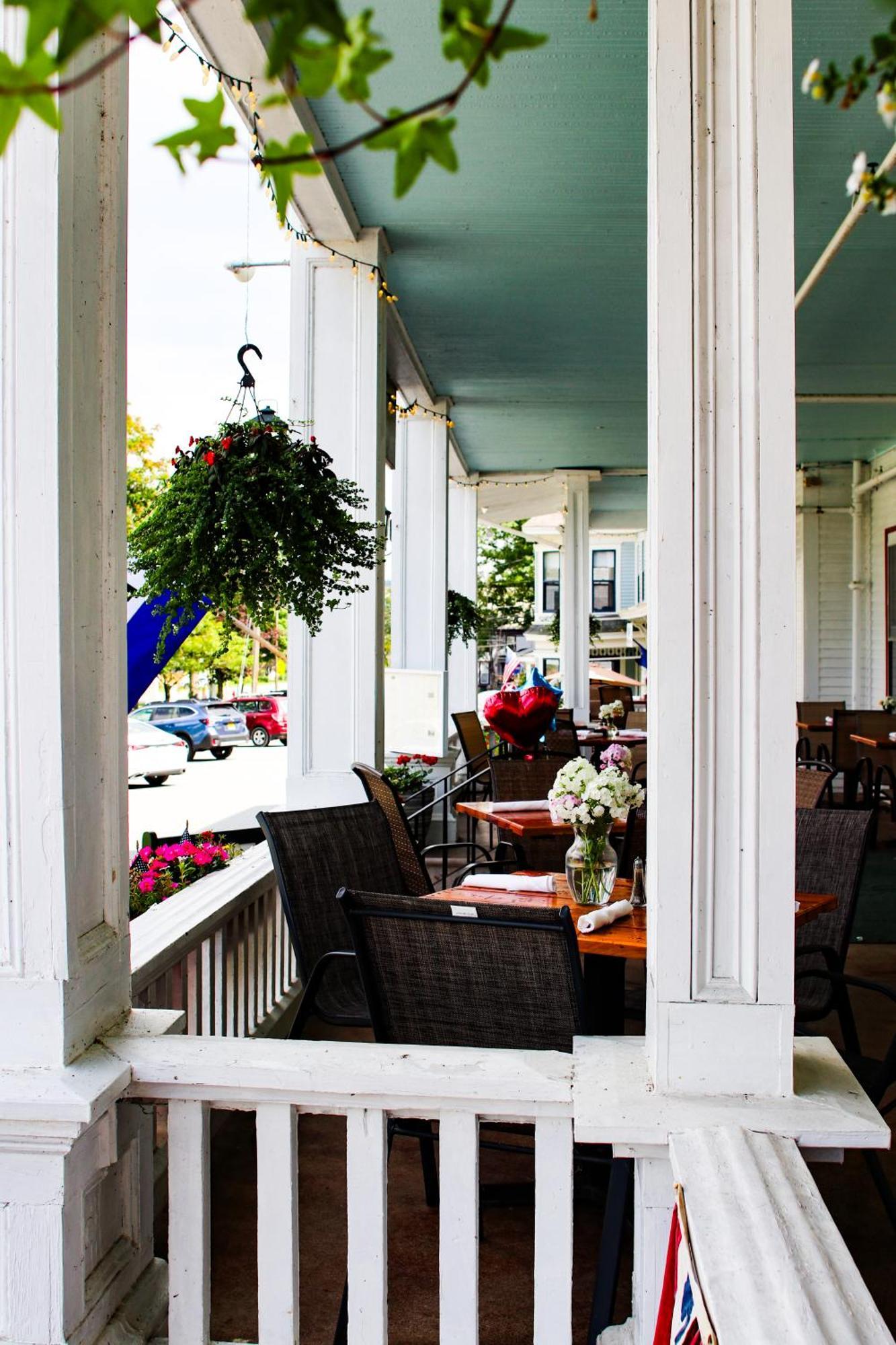 Fullerton Inn & Restaurant Chester Екстер'єр фото